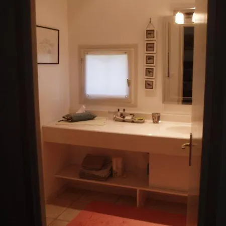 Du Sanglier-chambres D'hotes Bed & Breakfast